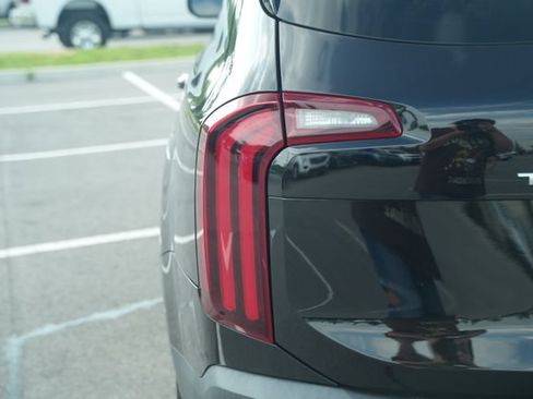 Used 2022 Kia Telluride EX w/ EX Premium Package FWD image 46