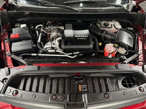 Used 2025 Chevrolet Silverado 1500 RST w/ Z71 Off-Road Package AWD/4WD image 34