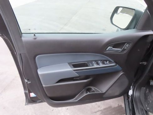 Used 2019 Chevrolet Colorado Z71 image 29