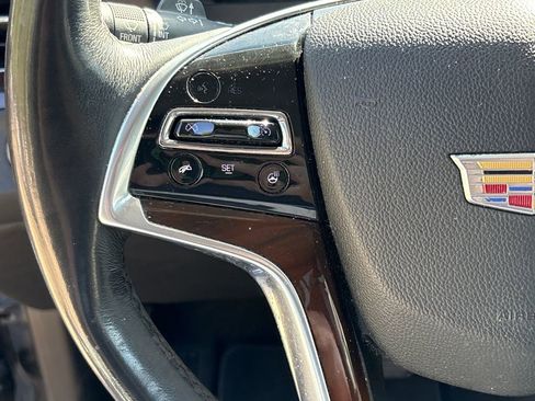 Used 2018 Cadillac Escalade 2WD image 18