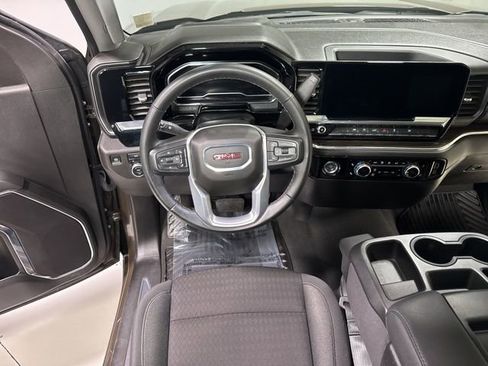 Used 2024 GMC Sierra 1500 Elevation image 14