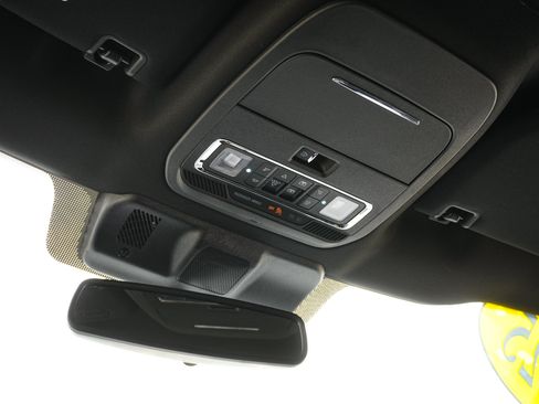Used 2025 Ford F150 Lariat w/ Bed Utility Package AWD/4WD image 28