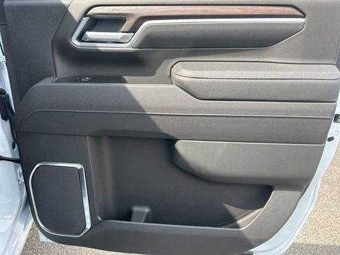 New 2026 GMC Sierra 3500 SLT AWD/4WD image 13