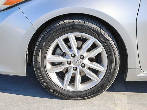 Used 2015 Toyota Avalon XLE image 10