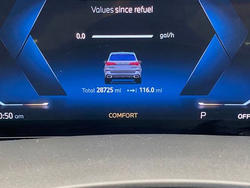 Certified 2024 BMW X5 xDrive40i w/ Executive Package image 22