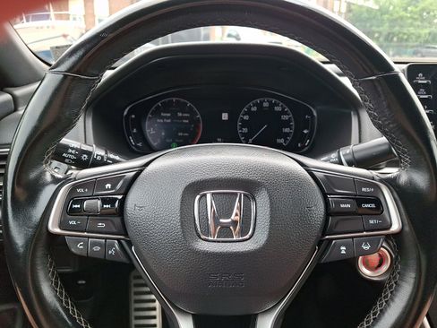 Used 2019 Honda Accord Sport image 18