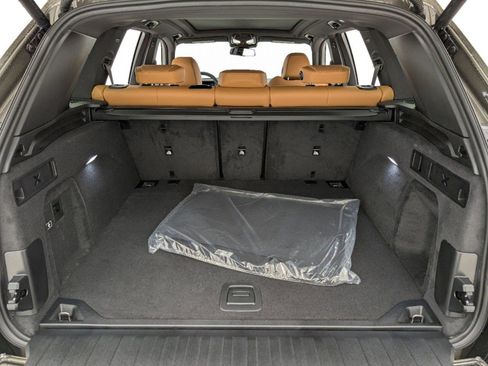 Used 2025 BMW X5 sDrive40i w/ Premium Package image 24