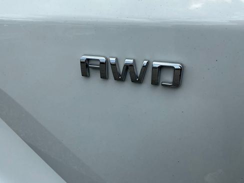 Used 2024 Chevrolet Blazer EV LT AWD/4WD image 26