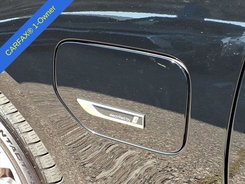 Used 2023 BMW 330e xDrive 330e xDrive image 11