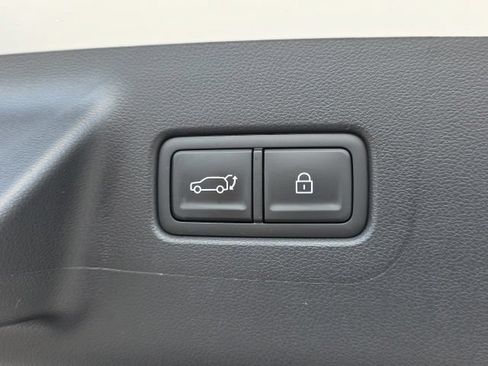 Certified 2025 Hyundai Santa Fe Limited FWD image 28