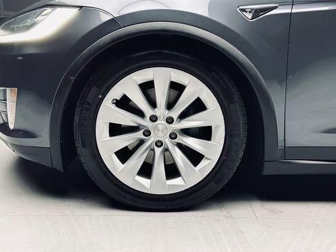 Used 2016 Tesla Model X 90D AWD/4WD image 41