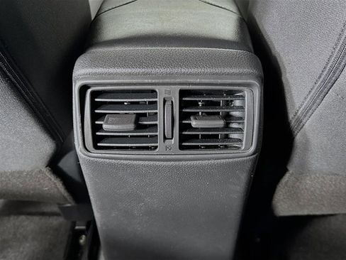 Certified 2020 Nissan Rogue S image 24