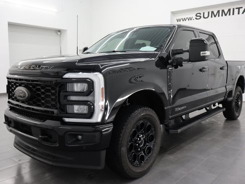 Used 2025 Ford F350 Lariat w/ Lariat Ultimate Package AWD/4WD image 7