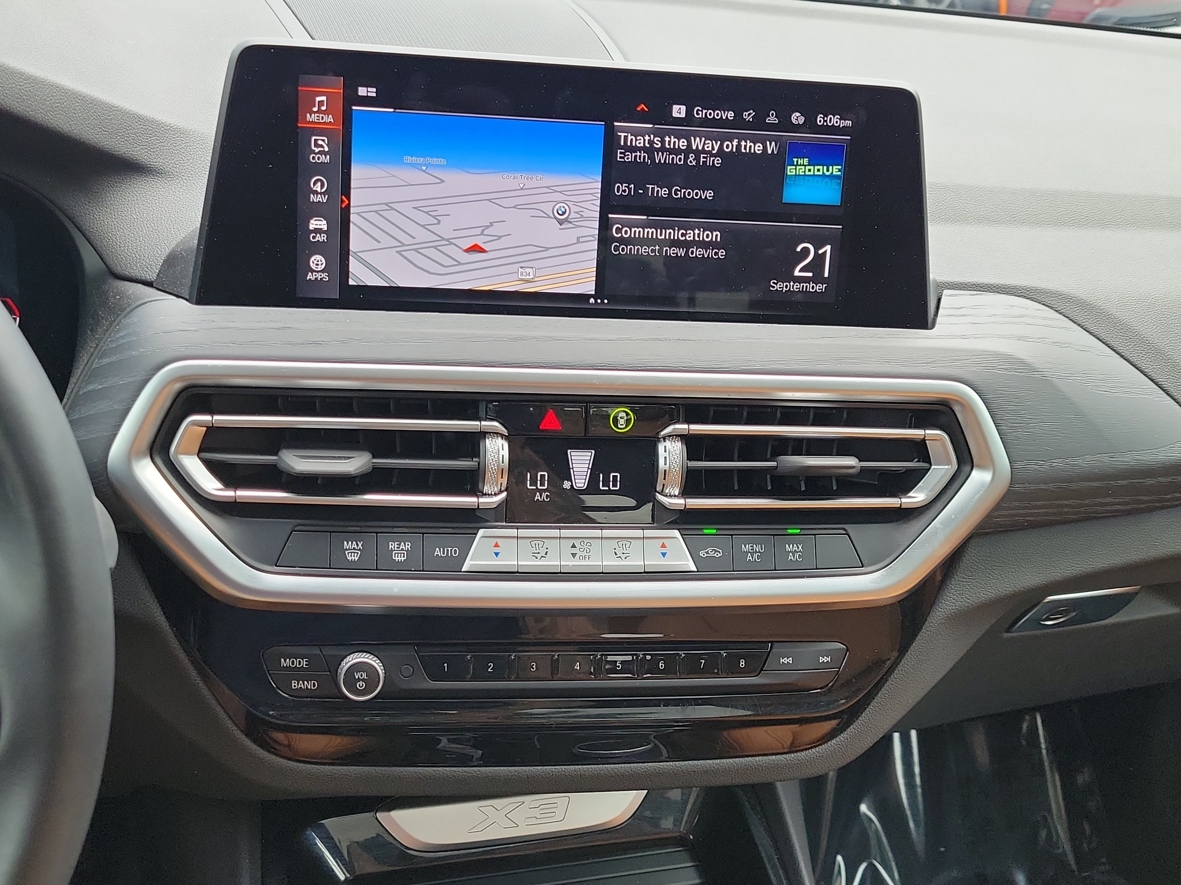 Certified 2024 BMW X3 sDrive30i w/ Convenience Package RWD image 20