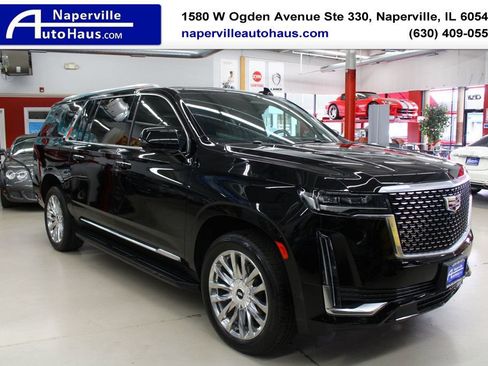Used 2023 Cadillac Escalade ESV Premium Luxury AWD/4WD image 1