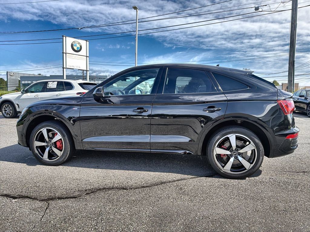 Used 2024 Audi Q5 2.0T Premium Plus w/ Premium Plus Package AWD/4WD image 11