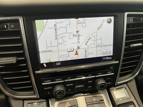 Used 2013 Porsche Panamera 4 image 20