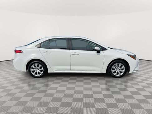 Used 2024 Toyota Corolla LE FWD image 8