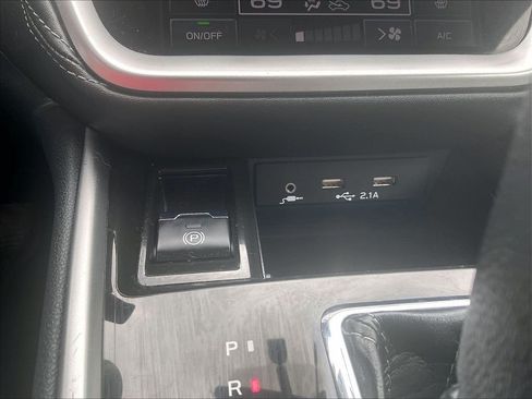 Used 2022 Subaru Outback Premium AWD/4WD image 24