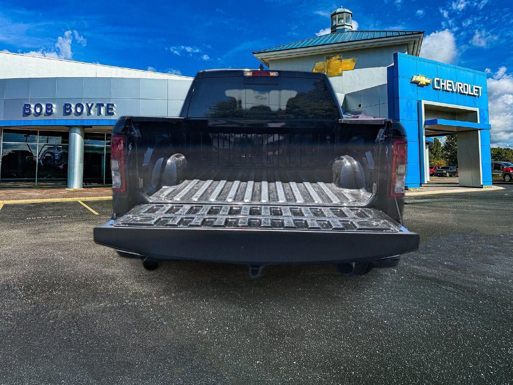 Used 2024 RAM 1500 Tradesman w/ Night Edition AWD/4WD image 5
