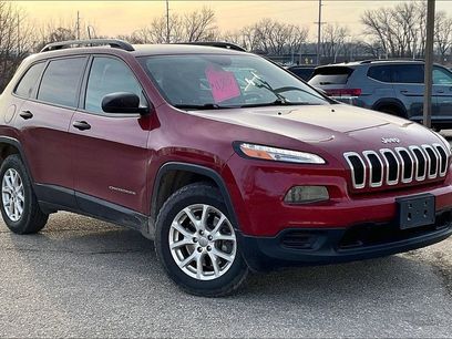 Used 2016 Jeep Cherokee Sport w/ Cold Weather Group