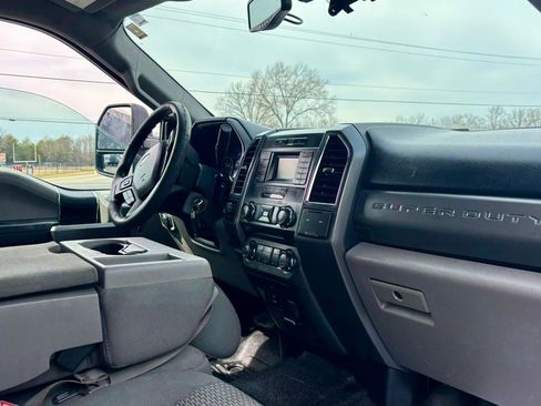 Used 2017 Ford F350 XLT image 10