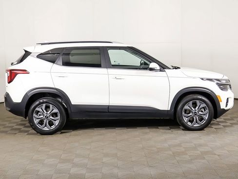 Used 2024 Kia Seltos S AWD/4WD image 18