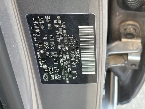 Certified 2025 Hyundai Elantra Sport FWD image 34