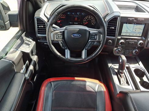 Used 2017 Ford F150 Lariat w/ Equipment Group 502A Luxury AWD/4WD image 11