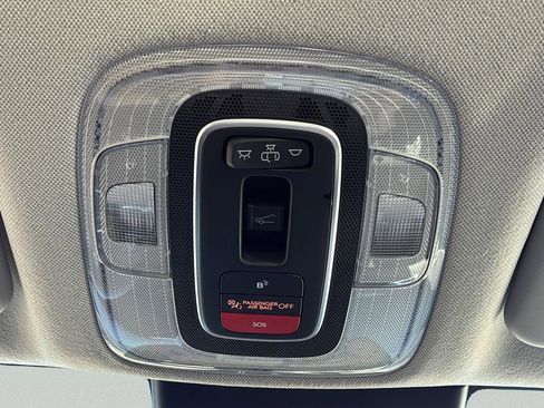 New 2026 Hyundai Elantra Limited FWD image 31