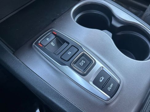 Used 2021 Honda Ridgeline Sport image 17