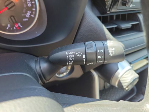 Used 2022 Toyota RAV4 XLE image 29