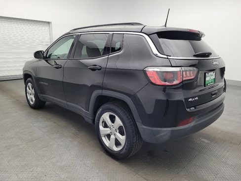 Used 2018 Jeep Compass Latitude w/ Popular Equipment Group AWD/4WD image 5