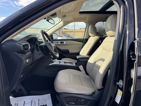 Used 2020 Ford Explorer Limited image 17