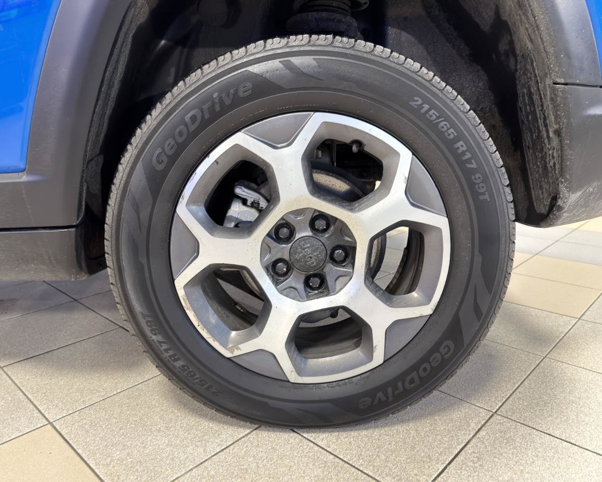 Used 2022 Jeep Compass Trailhawk w/ Trailhawk Elite Group AWD/4WD image 77