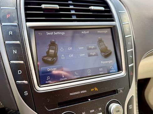 Used 2019 Lincoln Nautilus Black Label image 26