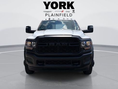 Used 2024 RAM 5500 Tradesman AWD/4WD image 2