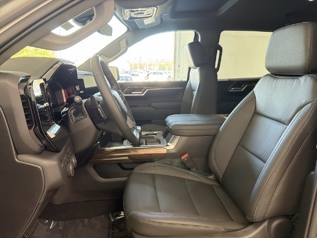 New 2026 Chevrolet Silverado 1500 RST w/ RST All Star Premium Package AWD/4WD image 23