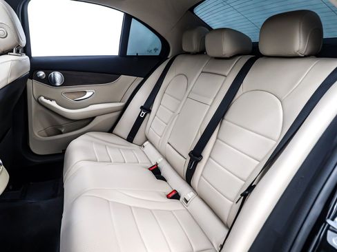 Used 2019 Mercedes-Benz C 300 4MATIC Sedan image 8