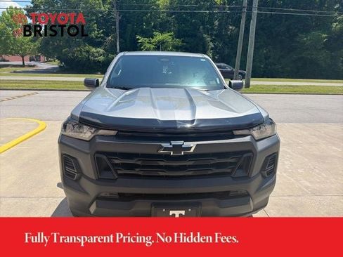 Used 2025 Chevrolet Colorado W/T w/ WT Custom Package RWD image 18
