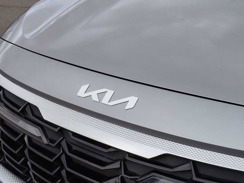 Used 2024 Kia Seltos EX FWD image 12