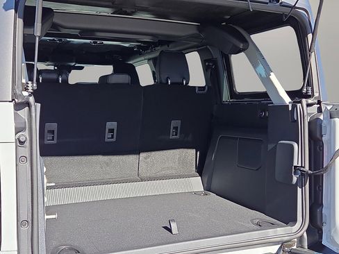 New 2026 Ford Bronco Outer Banks image 9