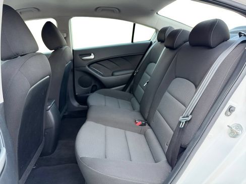 Used 2018 Kia Forte LX FWD image 18