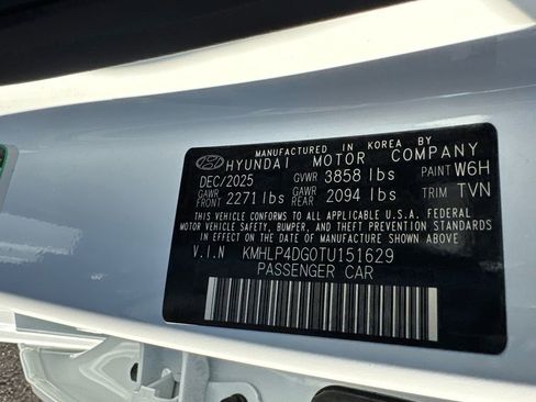 New 2026 Hyundai Elantra Limited w/ Cargo Package FWD image 24