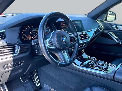 Used 2019 BMW X5 xDrive50i w/ M Sport Package AWD/4WD image 17