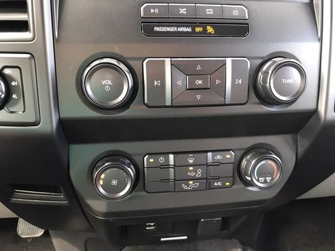 Used 2018 Ford F150 XL w/ XL Power Equipment Group AWD/4WD image 24