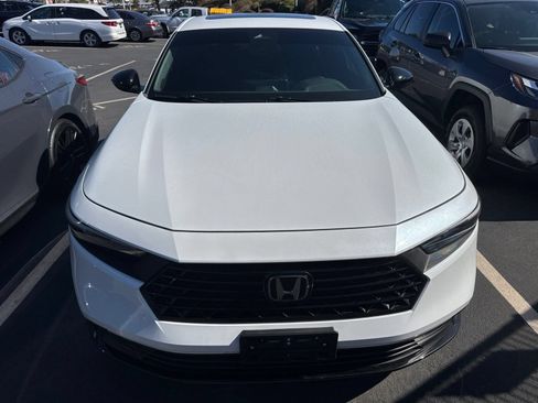 Used 2024 Honda Accord Sport image 2