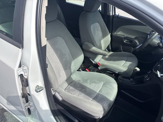 Used 2019 Chevrolet Sonic LT FWD image 8