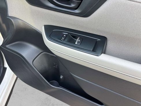 Used 2025 Subaru Forester Premium image 18