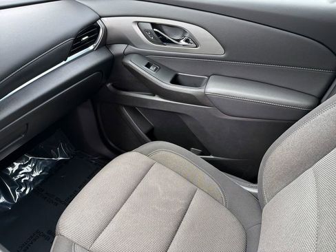 Used 2023 Chevrolet Traverse LT w/ Midnight/Sport Edition FWD image 28
